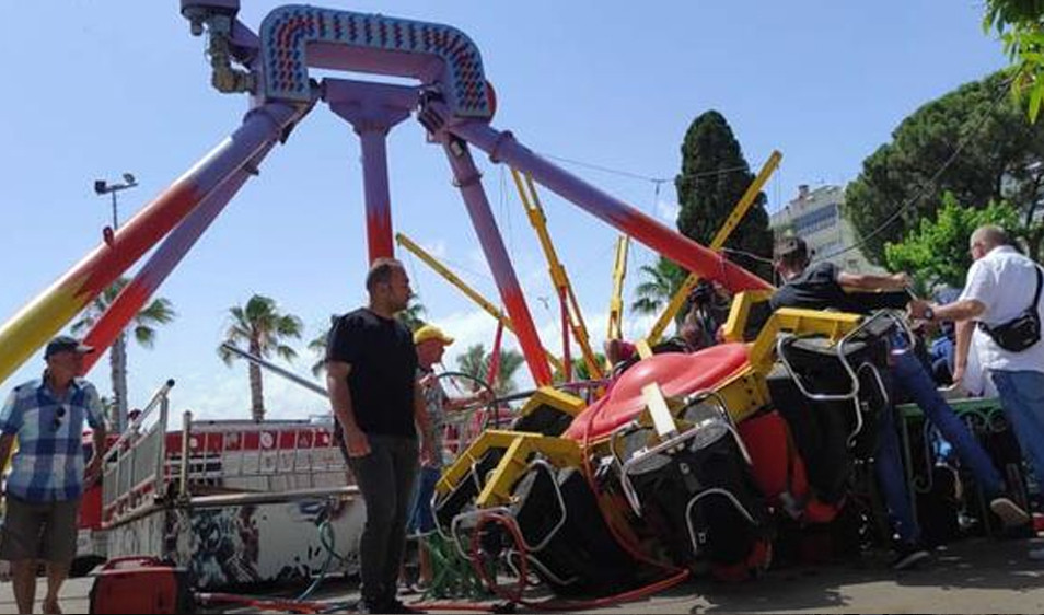 Lunapark’ta dehşete düşüren kaza! An be an kaydedildi