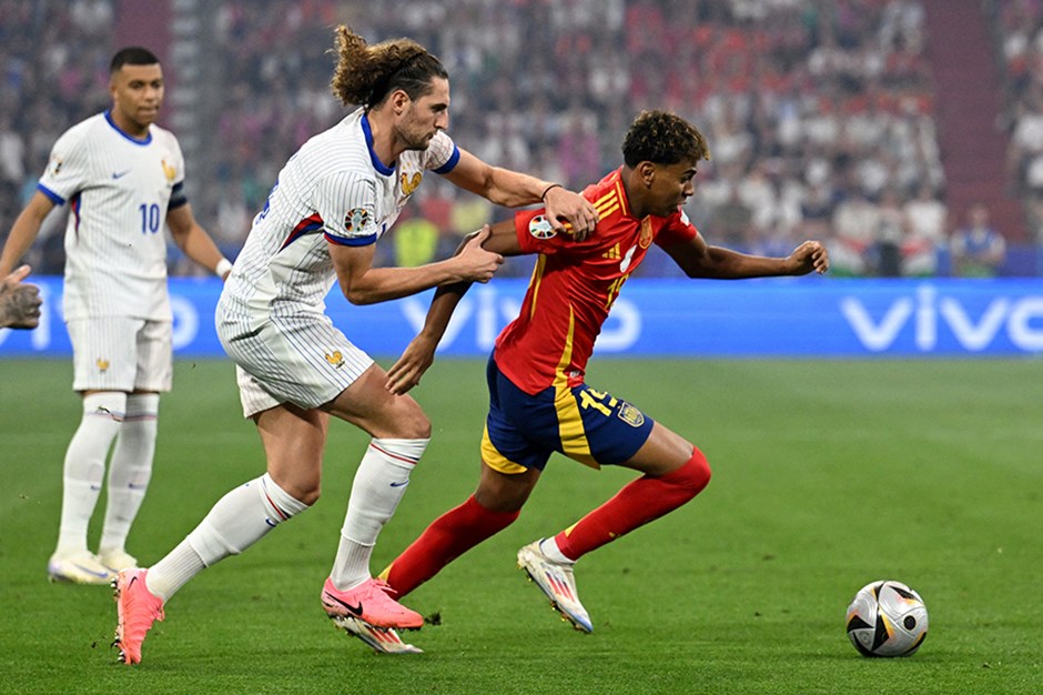 EURO 2024 yarı finalinde nefes kesen maç! İspanya, Fransa’yı devirerek finale yükseldi