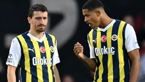 Fenerbahçeli futbolculara hapis cezası