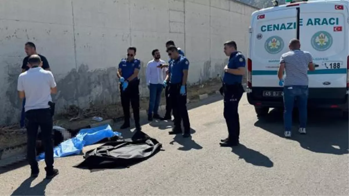 Önce babasını öldürdü, sonra polise teslim oldu! İlk ifadesi şok etti