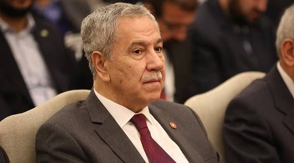 Bülent Arınç’tan ‘AK Parti’ açıklaması: Başarısız olduğumuzu itiraf etmeliyim!