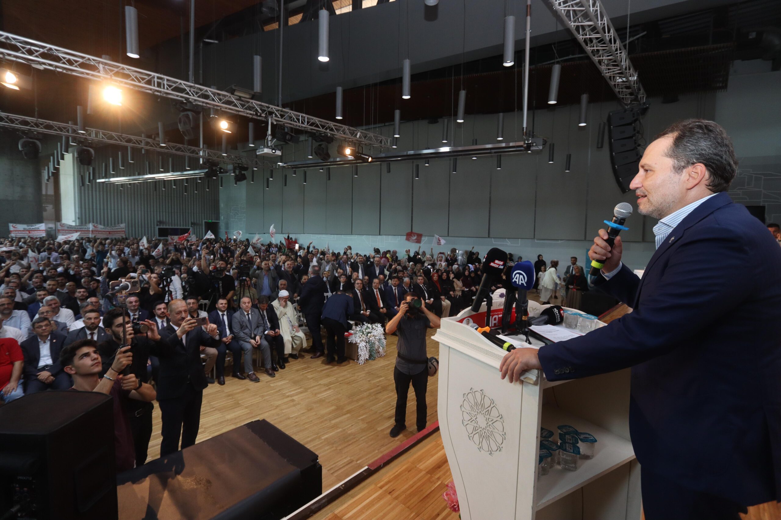 ‘Erken seçimle bir an evvel Milli Görüş’ü iktidara taşımamız lazım’