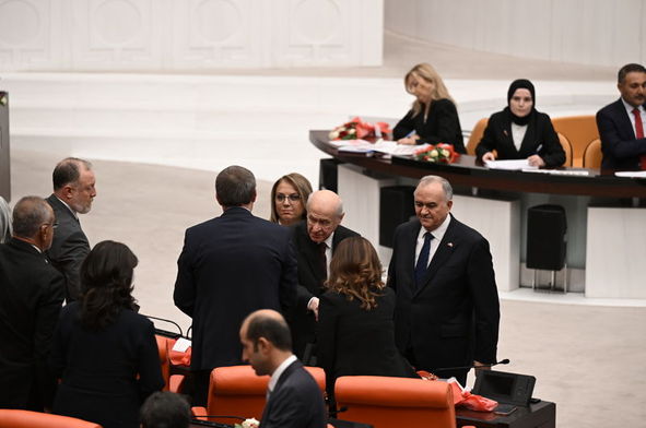 DEM Parti lideri ile tokalaşan Devlet Bahçeli: ‘Yeni bir döneme giriyoruz’