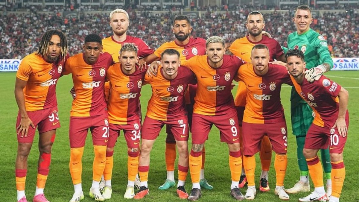 Efsane isim Galatasaray’a veda ediyor