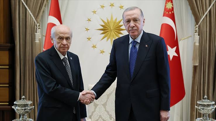 Cumhurbaşkanı Erdoğan’dan Bahçeli’ye ‘Teröristbaşı’ desteği!