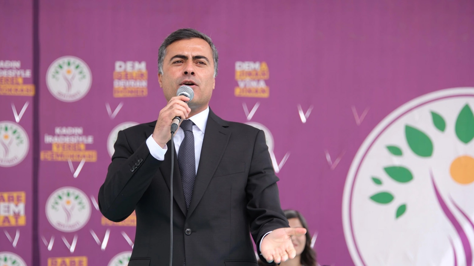 “PKK sizi tükürüğüyle boğar” demişti: DEM’li Abdullah Zeydan davasında karar çıktı